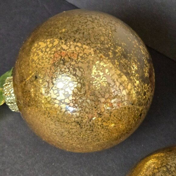 Frontgate Gold Crackle Glass Christmas Ornaments Set Of 2 With Green Ribbon 4" - Picture 3 of 8